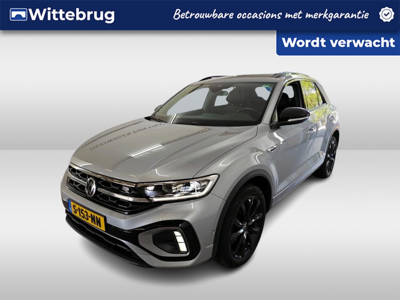 Volkswagen T-Roc - 1.0 TSI 110pk R-Line Business Black Style / Navigatie / LM 18 inch / LED / Camera / Park A - AutoWereld.nl