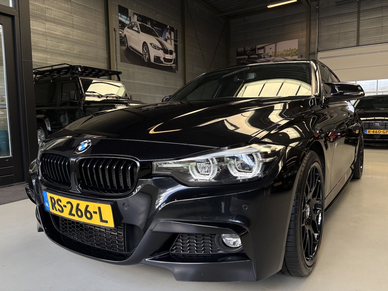 BMW 3-serie - 318i Edition M Sport Shadow Executive Cruise, Navi, Schuifdak - AutoWereld.nl