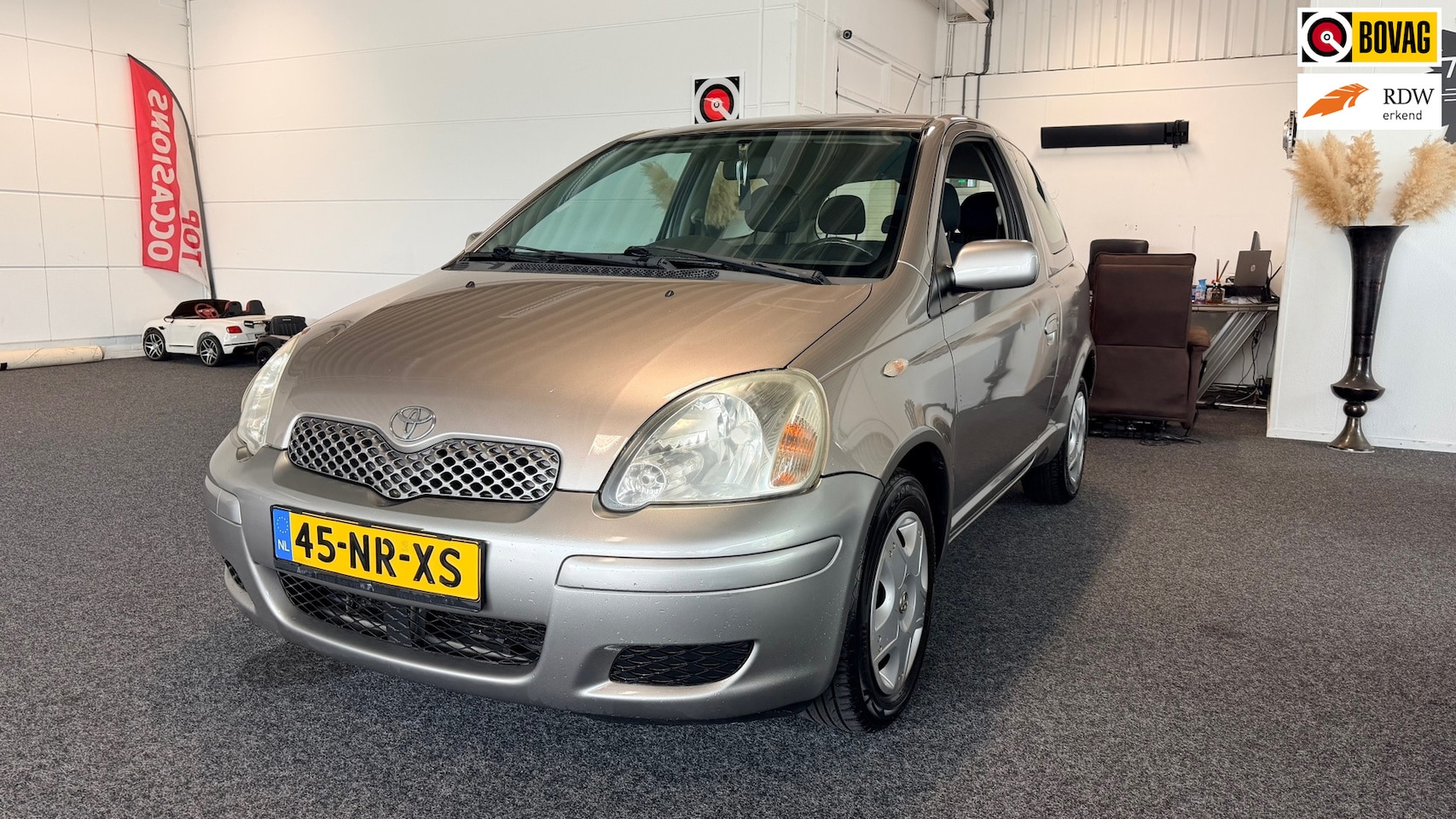 Toyota Yaris - 1.3 VVT-i Sol 1.3 VVT-i Sol, Airco - AutoWereld.nl