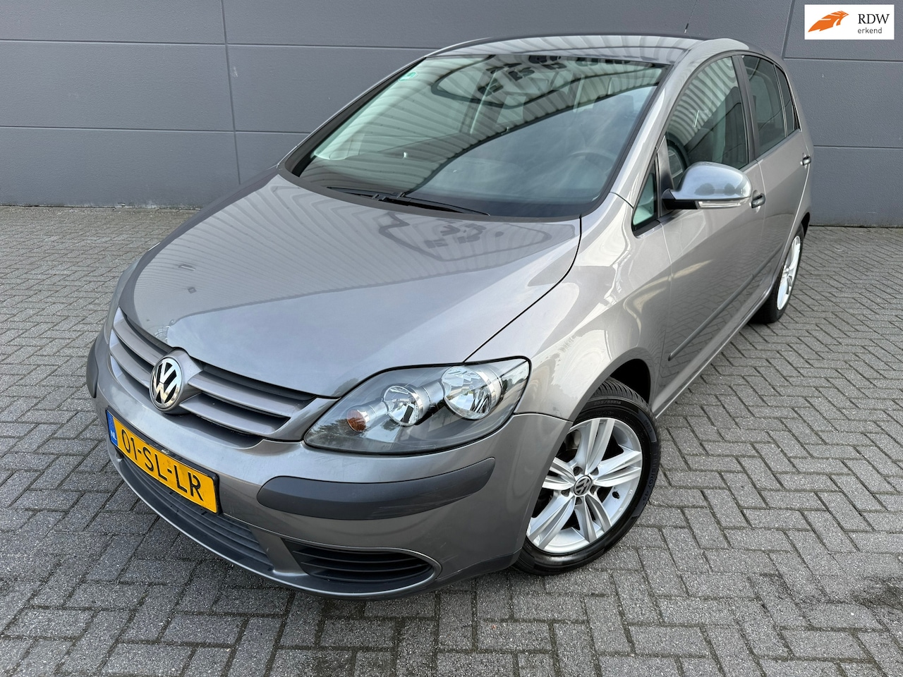 Volkswagen Golf Plus - 1.6 FSI Comfortline*APK*NAP*AIRCO*ELKT-RAAM*CRUISE - AutoWereld.nl