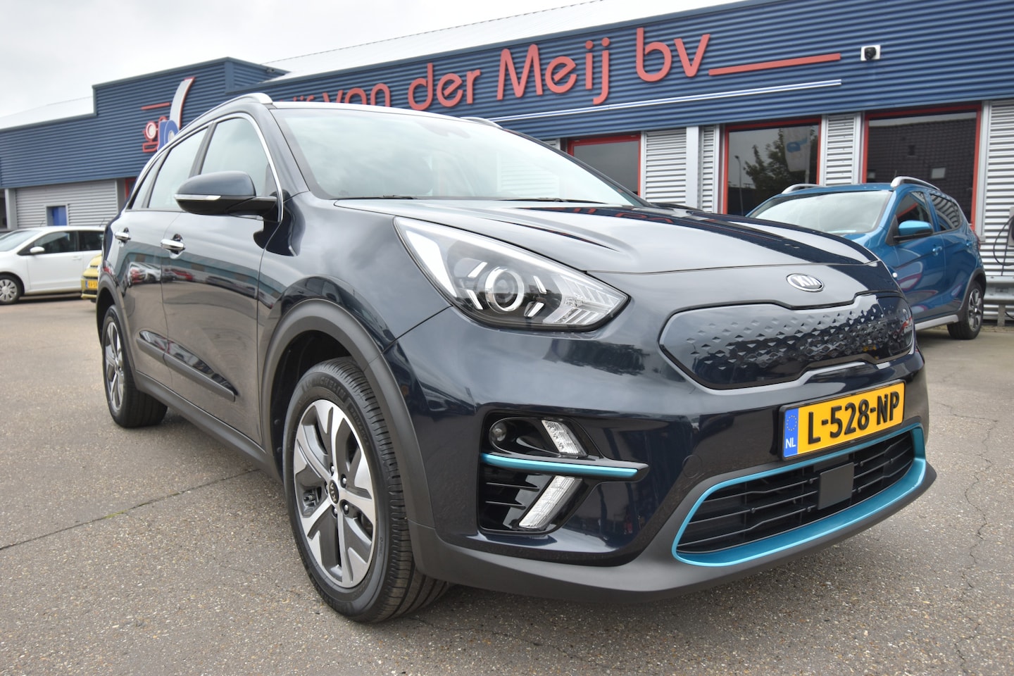 Kia e-Niro - DynamicLine 39 kWh , SOH 100 % , CLIMATR , CR CONTR , NAVI , LED KOPL , - AutoWereld.nl