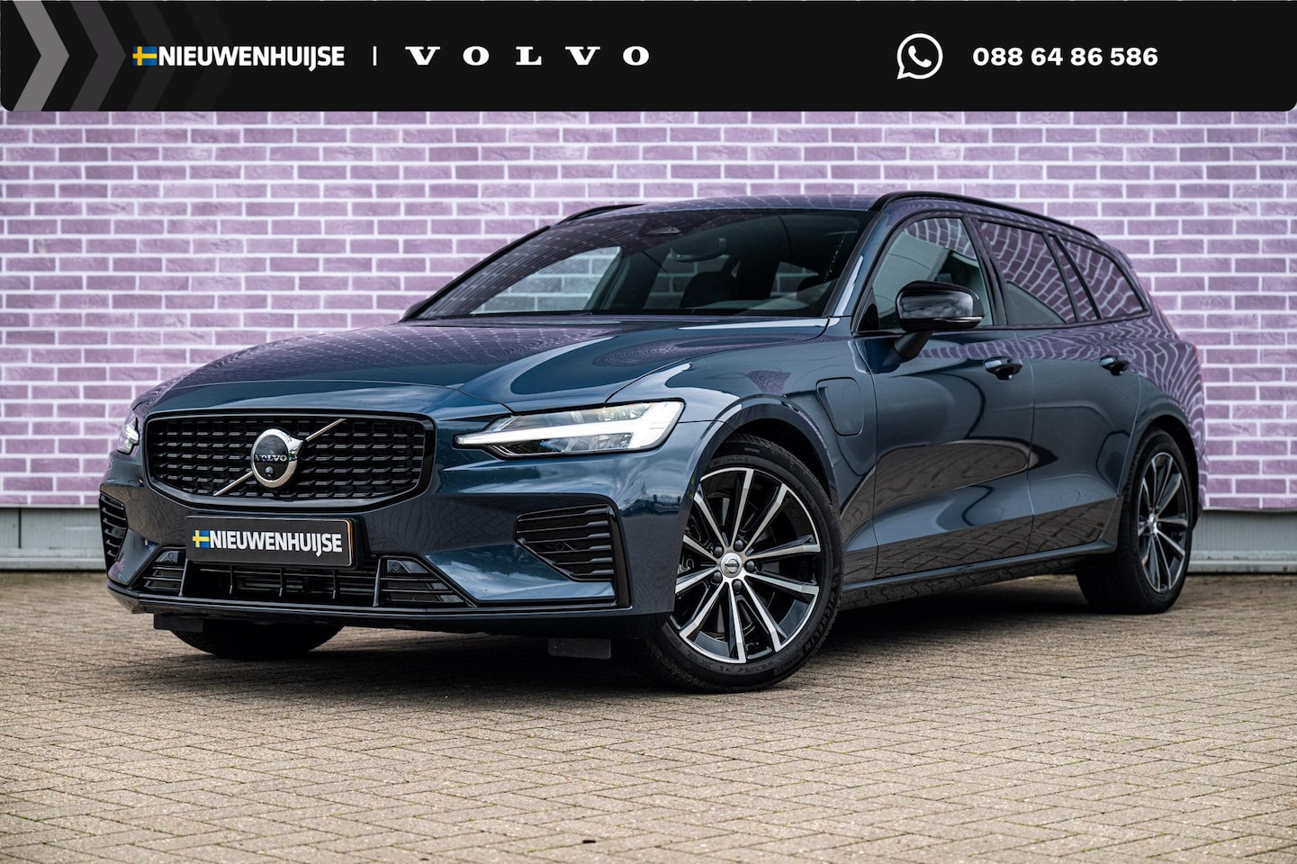Volvo V60 - 2.0 T8 Plug-in hybrid AWD Plus Dark | Adaptieve Cruise Control | Harman Kardon Audio | Tre - AutoWereld.nl