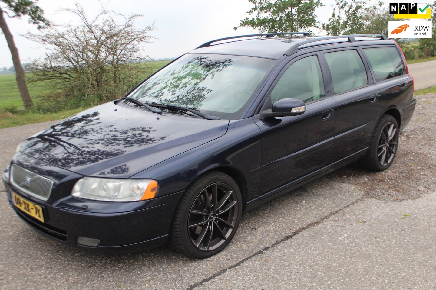 Volvo V70 - 2.0T Edition Sport // met werk // - AutoWereld.nl
