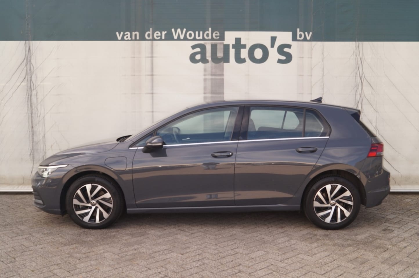 Volkswagen Golf - 1.4 eHybrid PHEV Style Business -LEER-NAVI-ECC-LED-PDC- - AutoWereld.nl