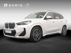 BMW X1 - xDrive30e | Trekhaak | M-Sportpakket | Glazen Panoramadak | Comfort Access | Stoelverwarmi