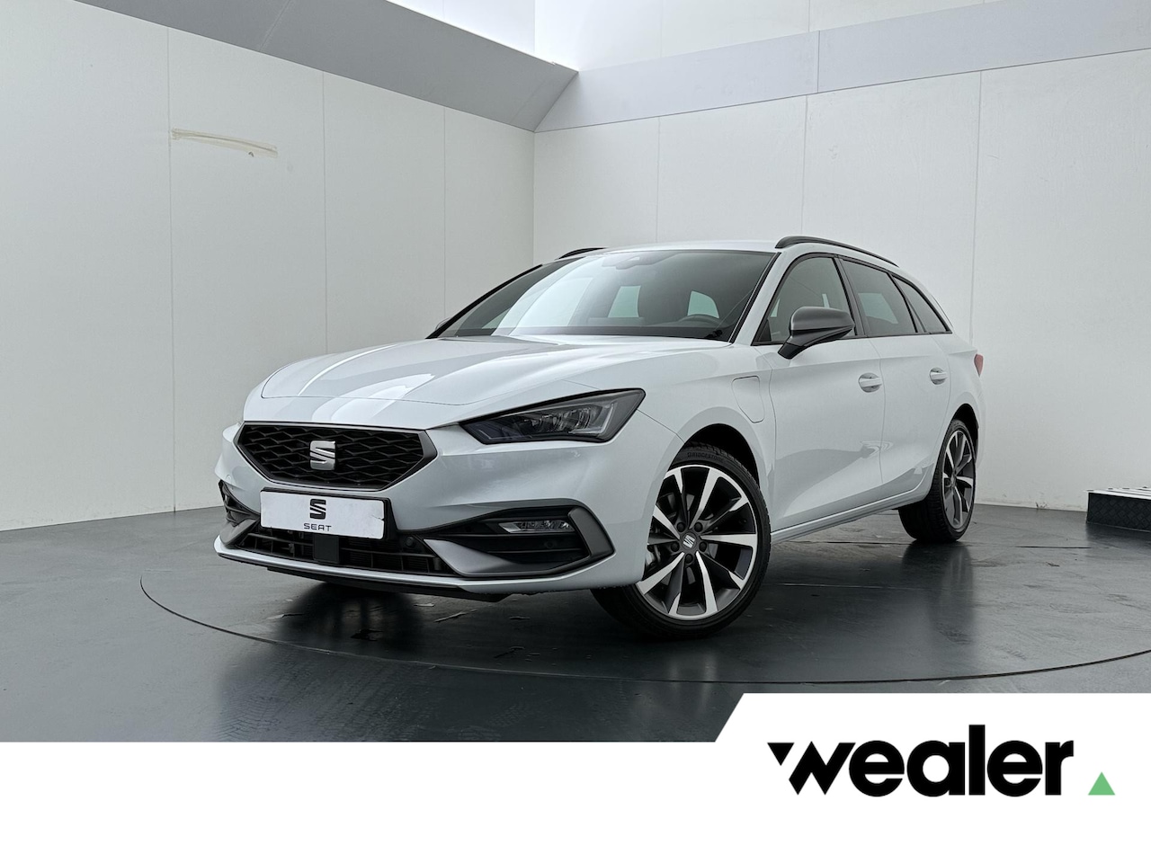 SEAT Leon - FR PHEV First Edition 1.5 TSI eHybrid 150kW / 204p k 6 versn. DSG - AutoWereld.nl