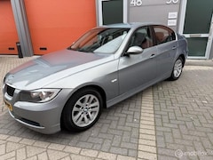 BMW 3-serie - 325i Executive AUTOMAAT-NL AUTO-KM NAP- EXTR'S