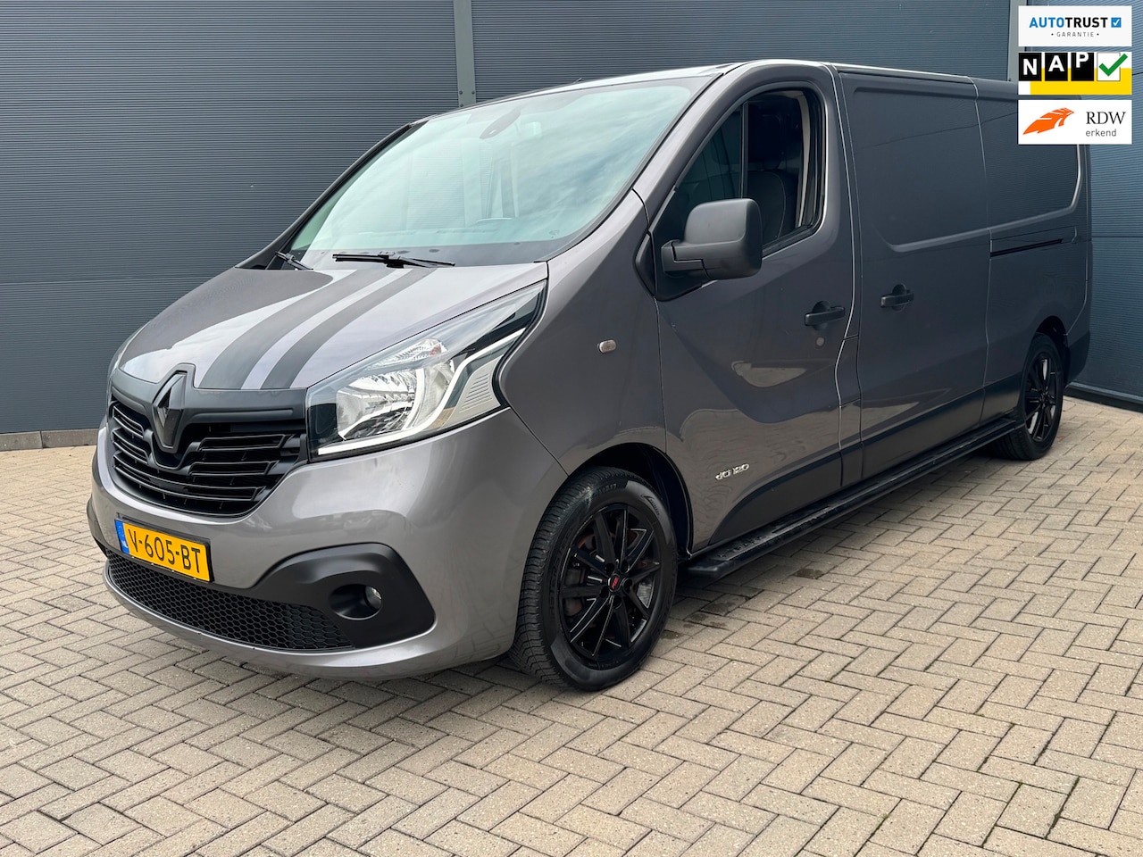 Renault Trafic - 1.6 dCi T29 L2H1 / Camera / 2x Zijdeur / Marge / Navi - AutoWereld.nl