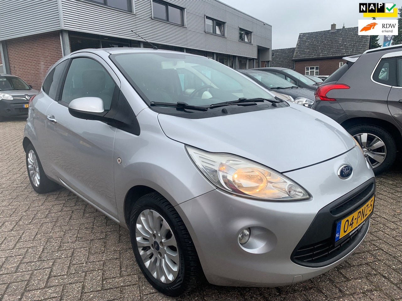 Ford Ka - 1.2 Titanium 2011 € 3.450,- 1Jr. Apk Airco - AutoWereld.nl