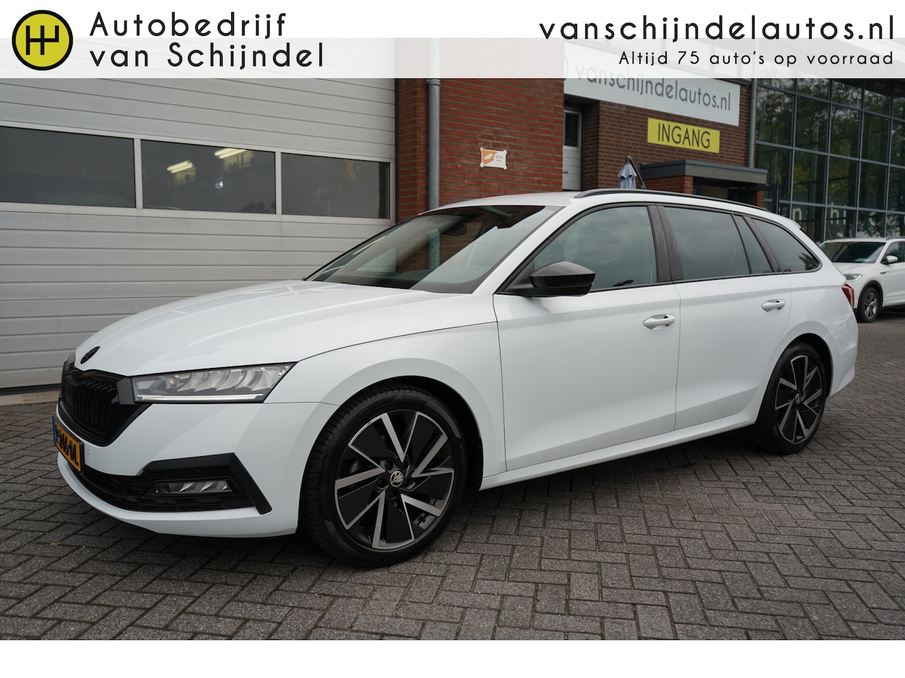 Skoda Octavia Combi - 1.0 TSI 111PK SPORT BUSINESS AUG 2022 ORIGINEEL NEDERLANDS DIGITALE COCKPIT MATRIXX LED ZW - AutoWereld.nl