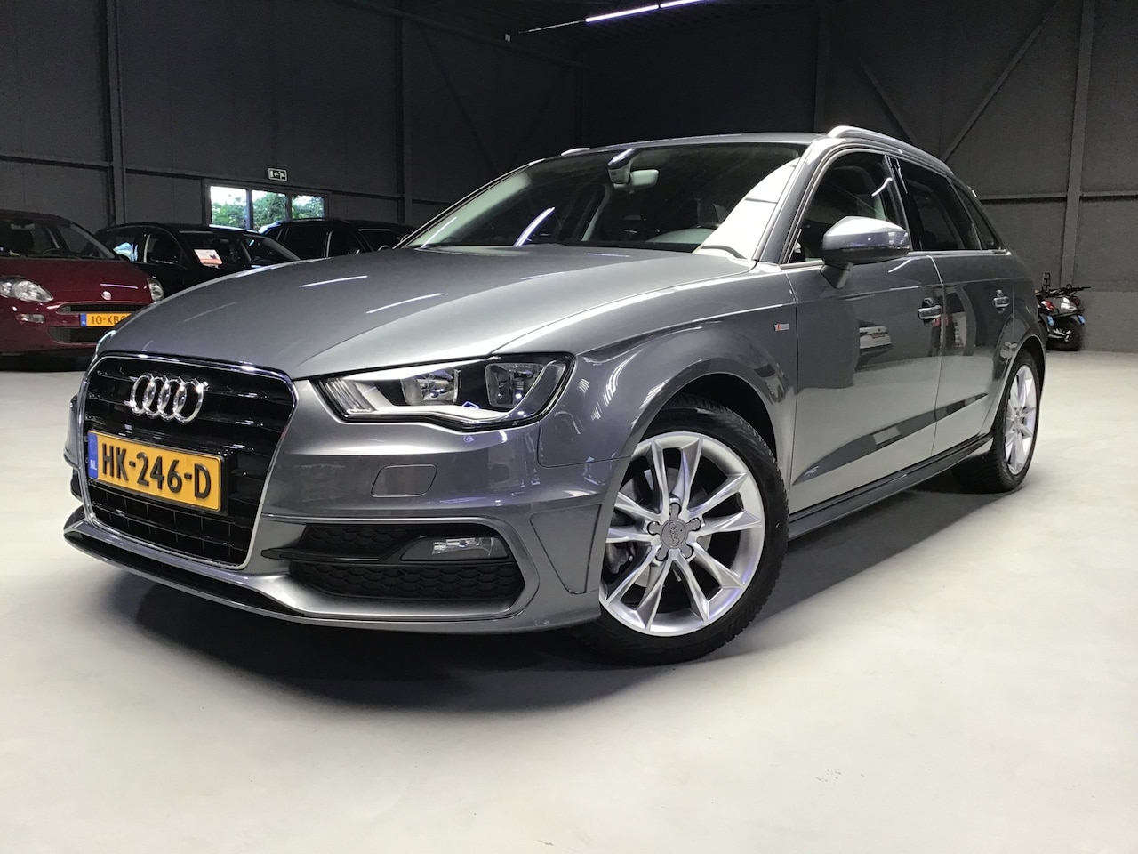 Audi A3 Sportback - 1.2 TFSI Ambition Pro Line I New Apk + Beurt I 3e Eigen. I Navi I Airco I Cruise I BT I 17 - AutoWereld.nl