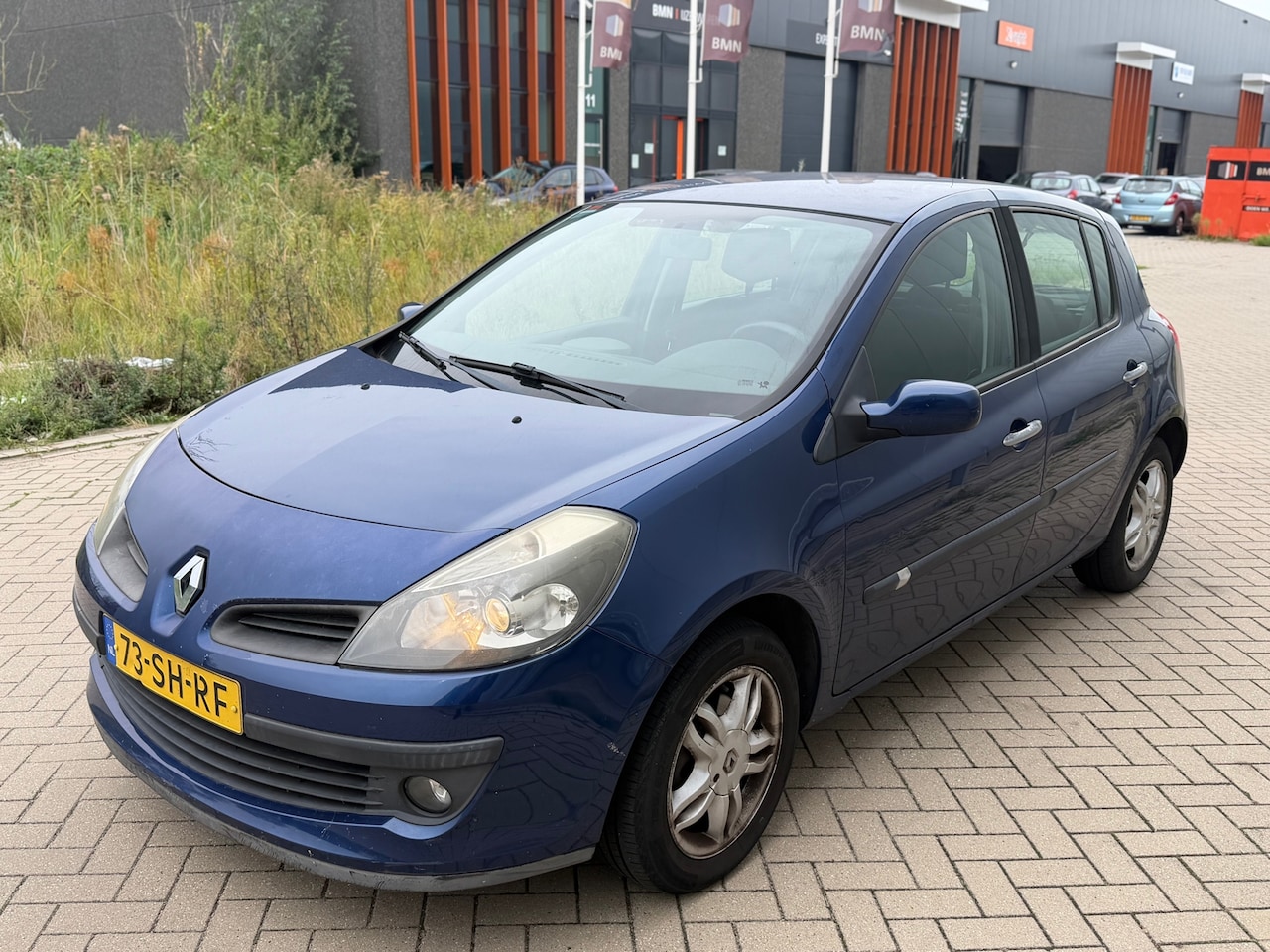 Renault Clio - 1.4-16V Team Spirit 1.4-16V Team Spirit - AutoWereld.nl