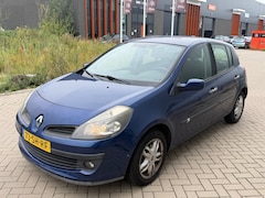 Renault Clio - 1.4-16V Team Spirit