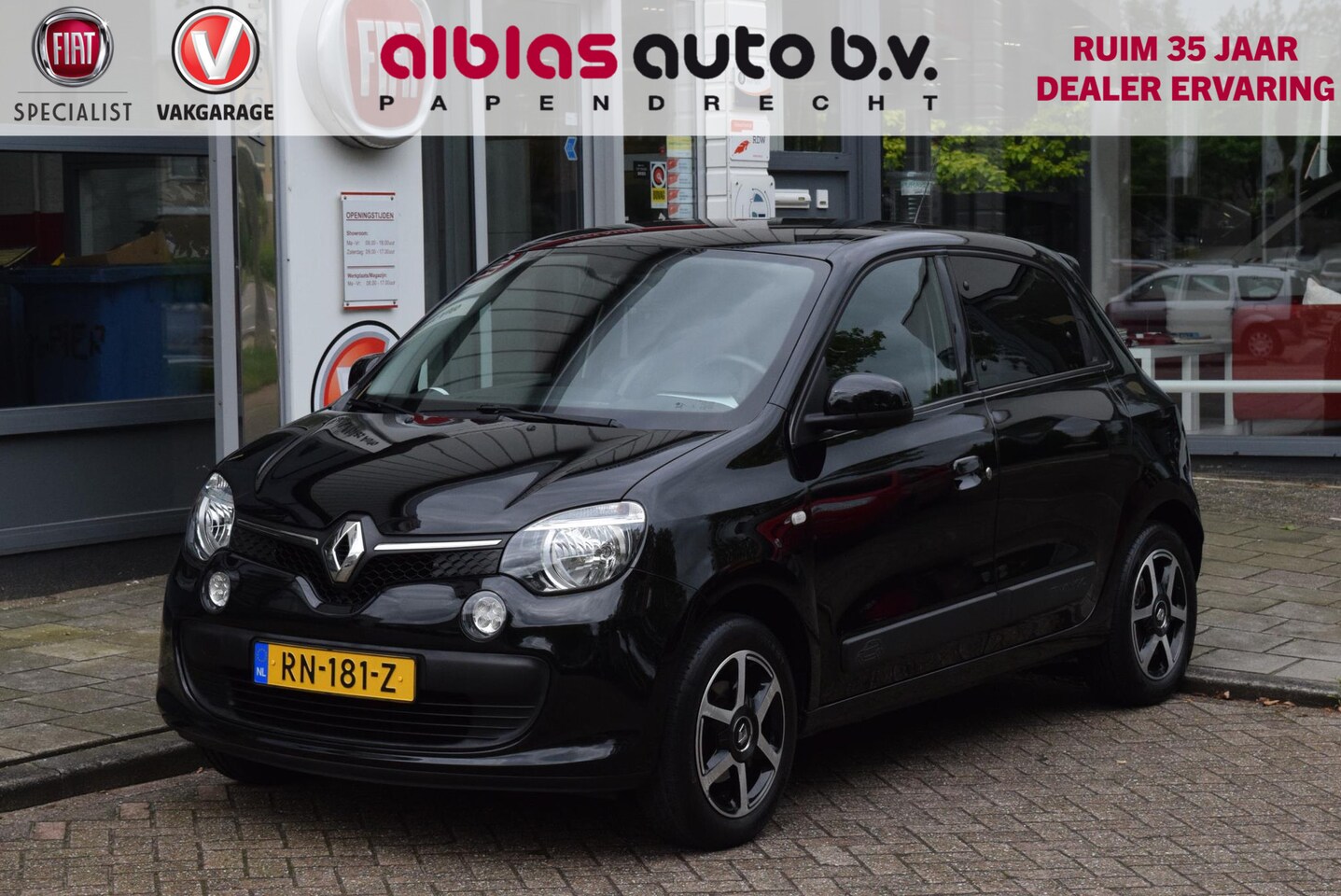Renault Twingo - 1.0 SCe Limited|Lage km stand! - AutoWereld.nl