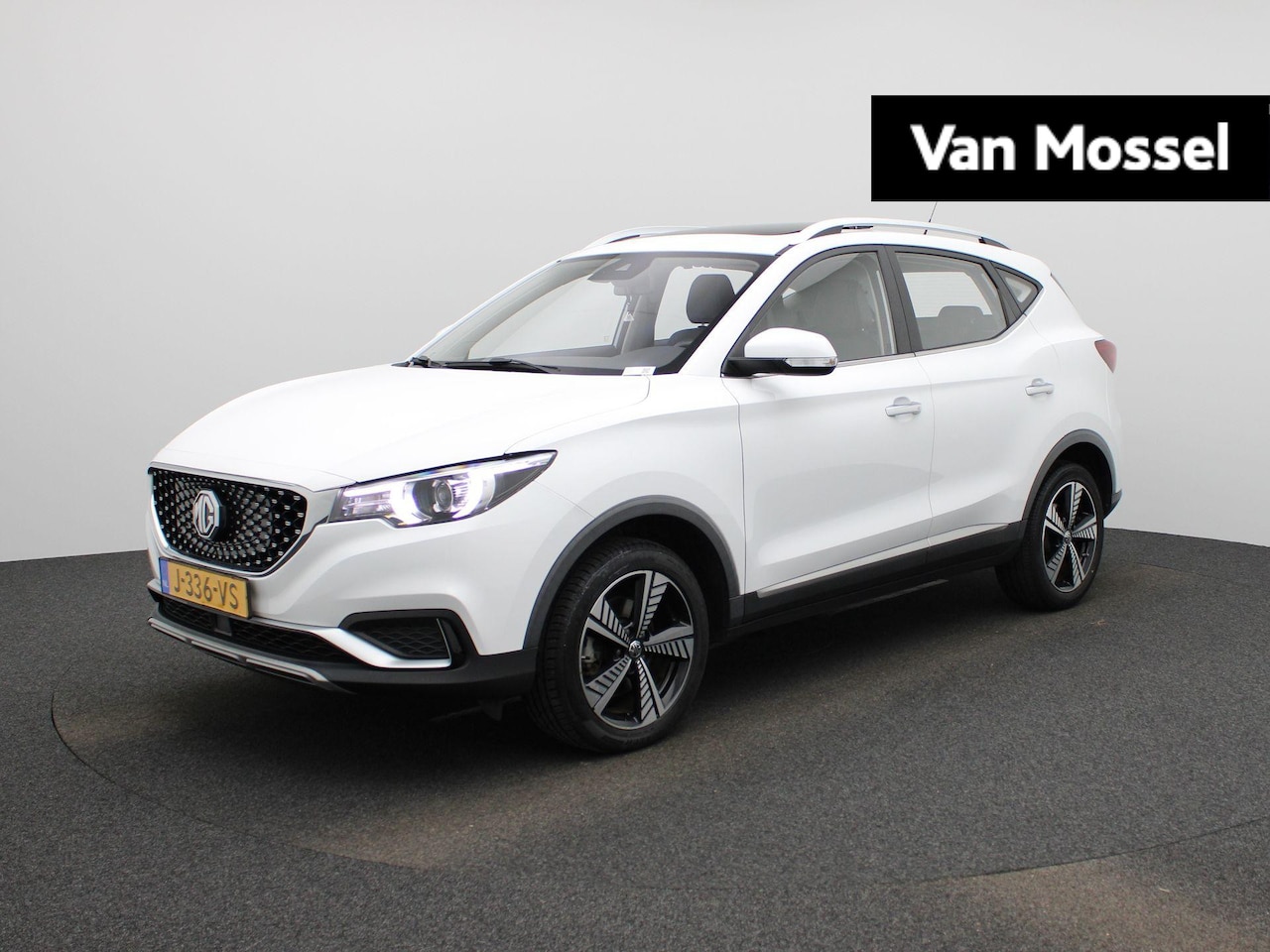 MG MG ZS EV - Luxury 45 kWh Aut.| Panoramadak | Leder | Elekt. Verstelbare Bestuurdersstoel | Achteruitr - AutoWereld.nl