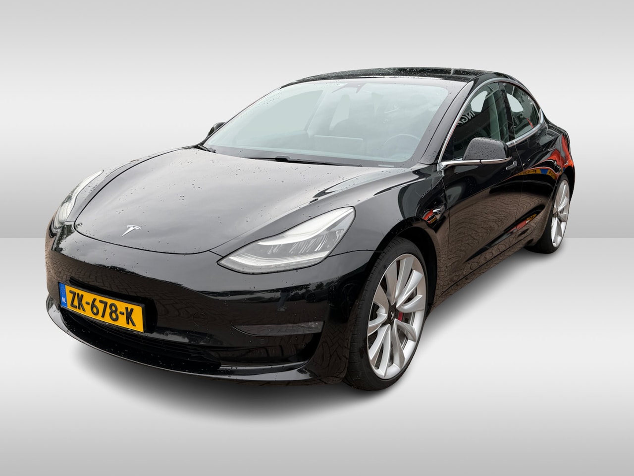 Tesla Model 3 - Performance AWD 75 kWh / Autopilot / Panoramadak / Camera / Leder / 20''' Leder / Premium - AutoWereld.nl