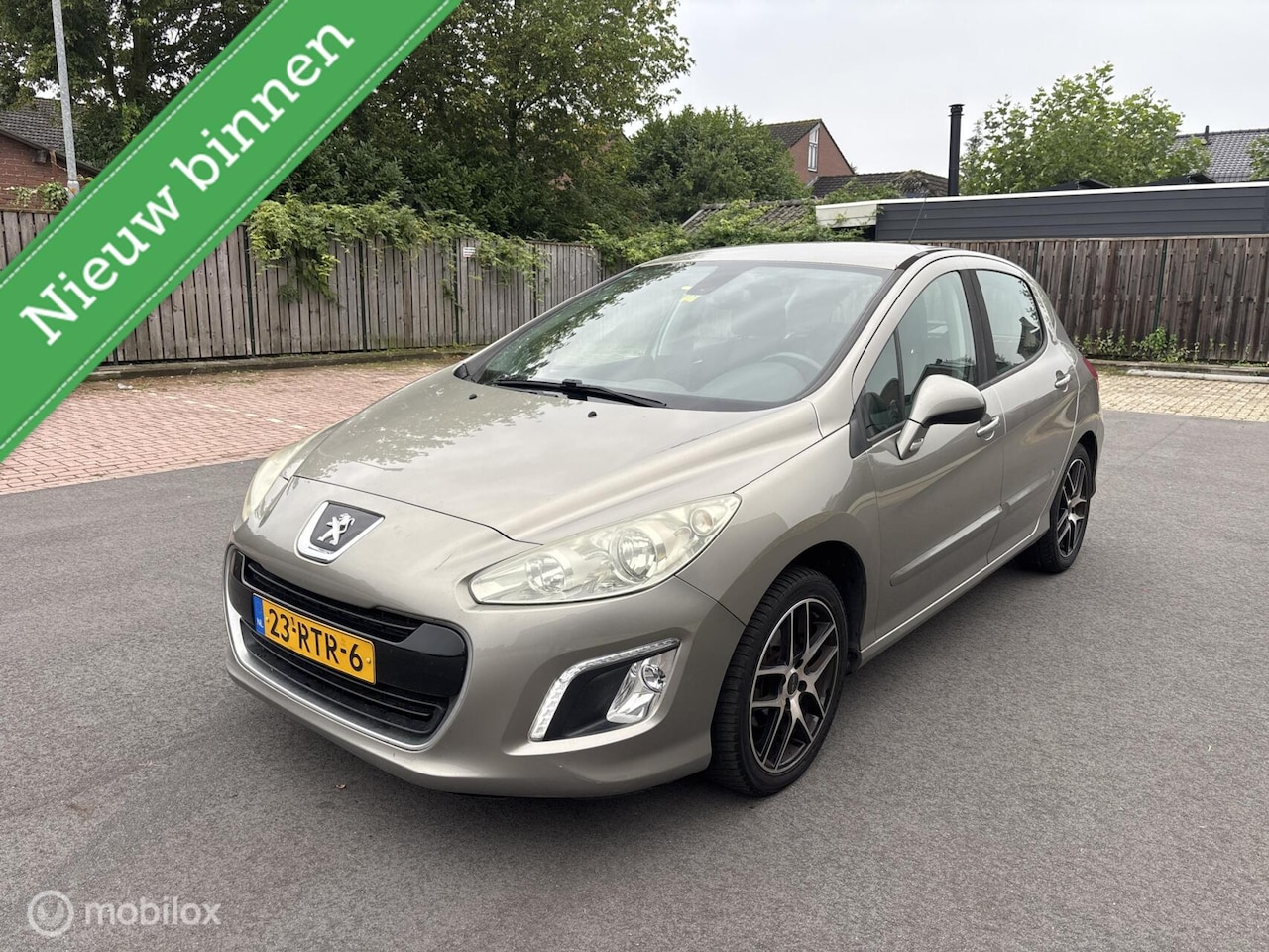 Peugeot 308 SW - 1.6 VTi Access 2011 Nieuwe apk - AutoWereld.nl