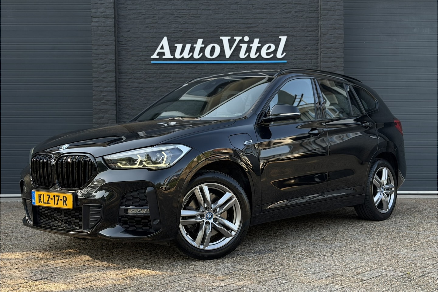BMW X1 - xDrive25e M-Sport | Sportleder | Camera | Trekhaak | Head-Up | LED | 35x op voorraad! - AutoWereld.nl