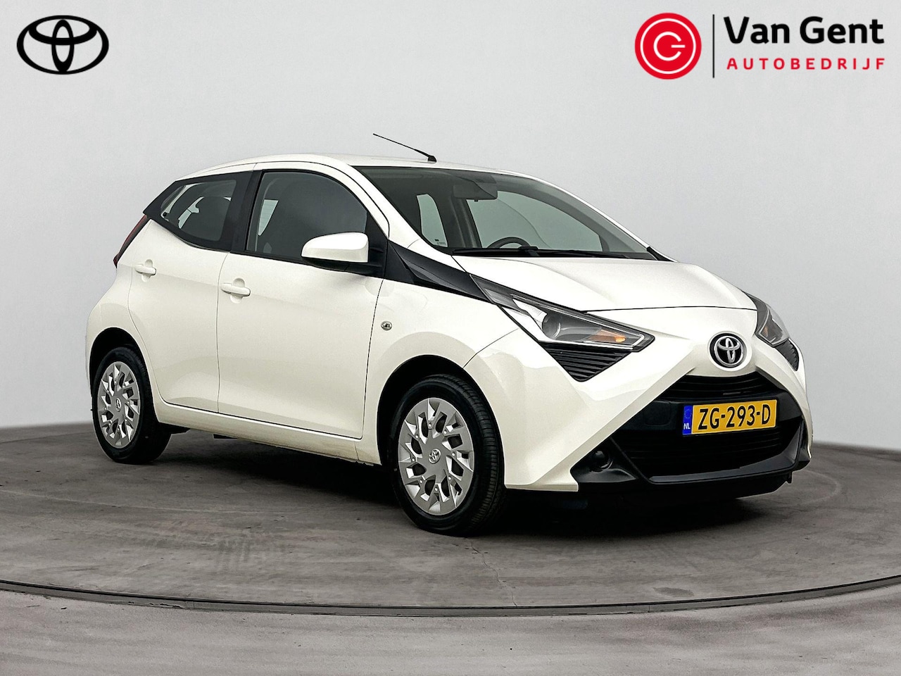 Toyota Aygo - 1.0 VVT-i x-play | Apple Carplay / Android Auto | Airco | Camera | Bluetooth - AutoWereld.nl