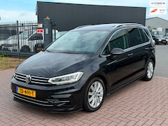Volkswagen Touran - 1.8 TSI Highline Business R-Line 7P 180PK DSG Pano