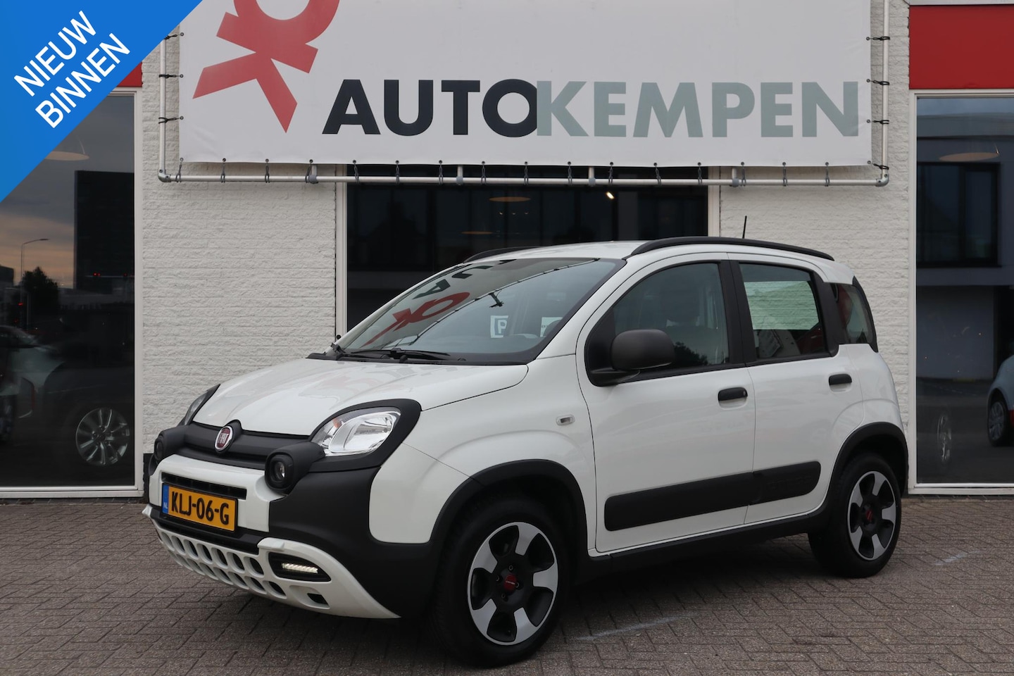 Fiat Panda - 1.0 HYBRID CITY CROSS 1E EIGENAAR|CARPLAY|CLIMATE|ZEER STOERE PANDA! - AutoWereld.nl