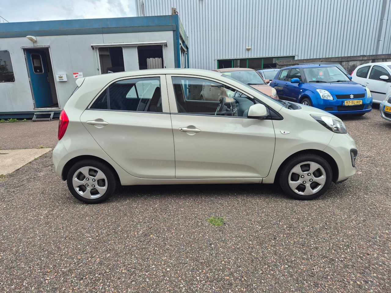 Kia Picanto - 1.0 CVVT Comfort Pack 1.0 CVVT Comfort Pack - AutoWereld.nl