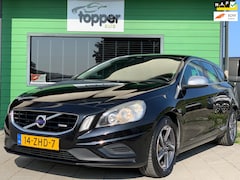 Volvo V60 - 1.6 T3 R-Design|2e Eigenaar|Automaat|Navigatie|Climatronic|CruiseControl|