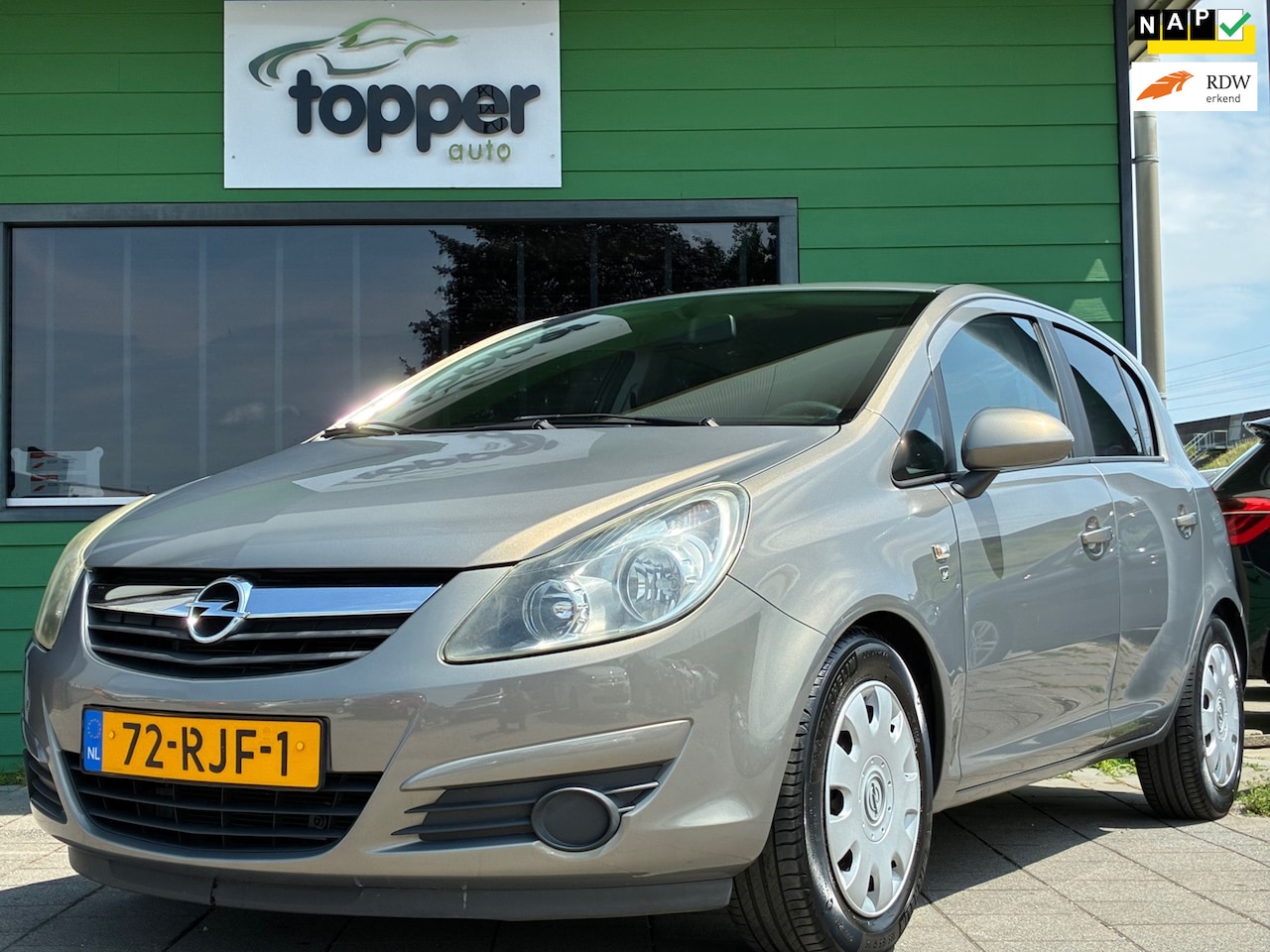 Opel Corsa - 1.2-16V '111' Edition|2e Eigenaar|Airco|Elektr.ramen|NAP|Nieuwe APK - AutoWereld.nl