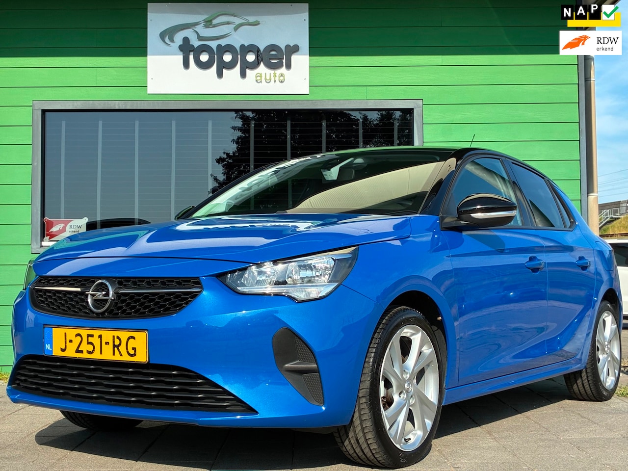Opel Corsa - 1.2 Edition|D-riem v.v.|Navigatie|CruiseControl|Airco|LM-Velgen|PDC - AutoWereld.nl