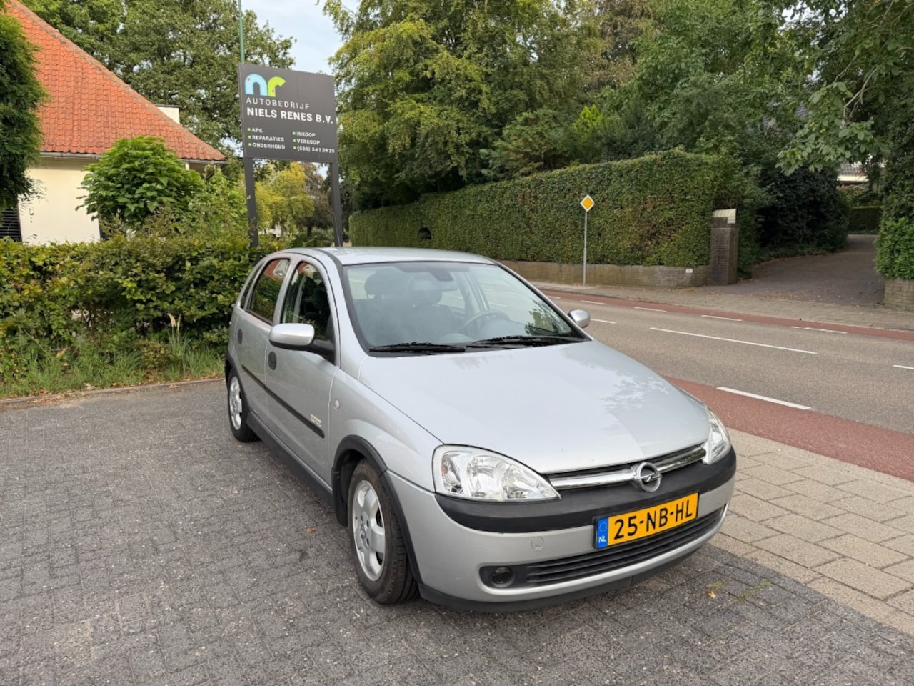 Opel Corsa - 1.4/Airco/5dr/Beurt/Elektr pakket - AutoWereld.nl