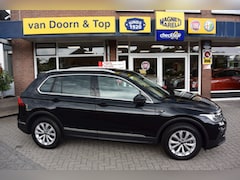Volkswagen Tiguan - 1.5 TSI Life Business / Carplay / Climate Control / Cruise