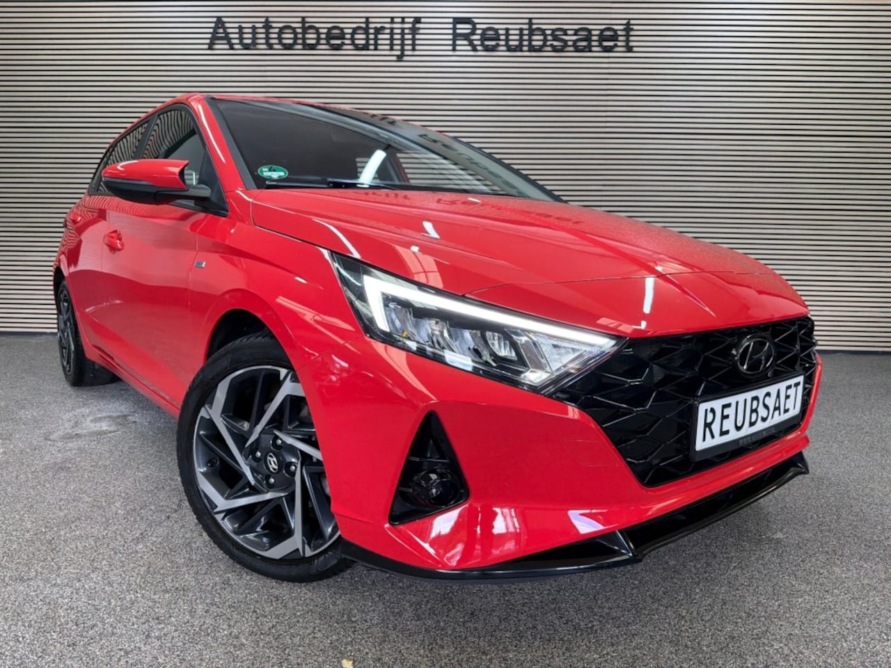 Hyundai i20 - 1.0 T-GDI Premium 48v Clima Carplay Led Stoelverw, Camera Navi Incl 12Mnd Garantie - AutoWereld.nl