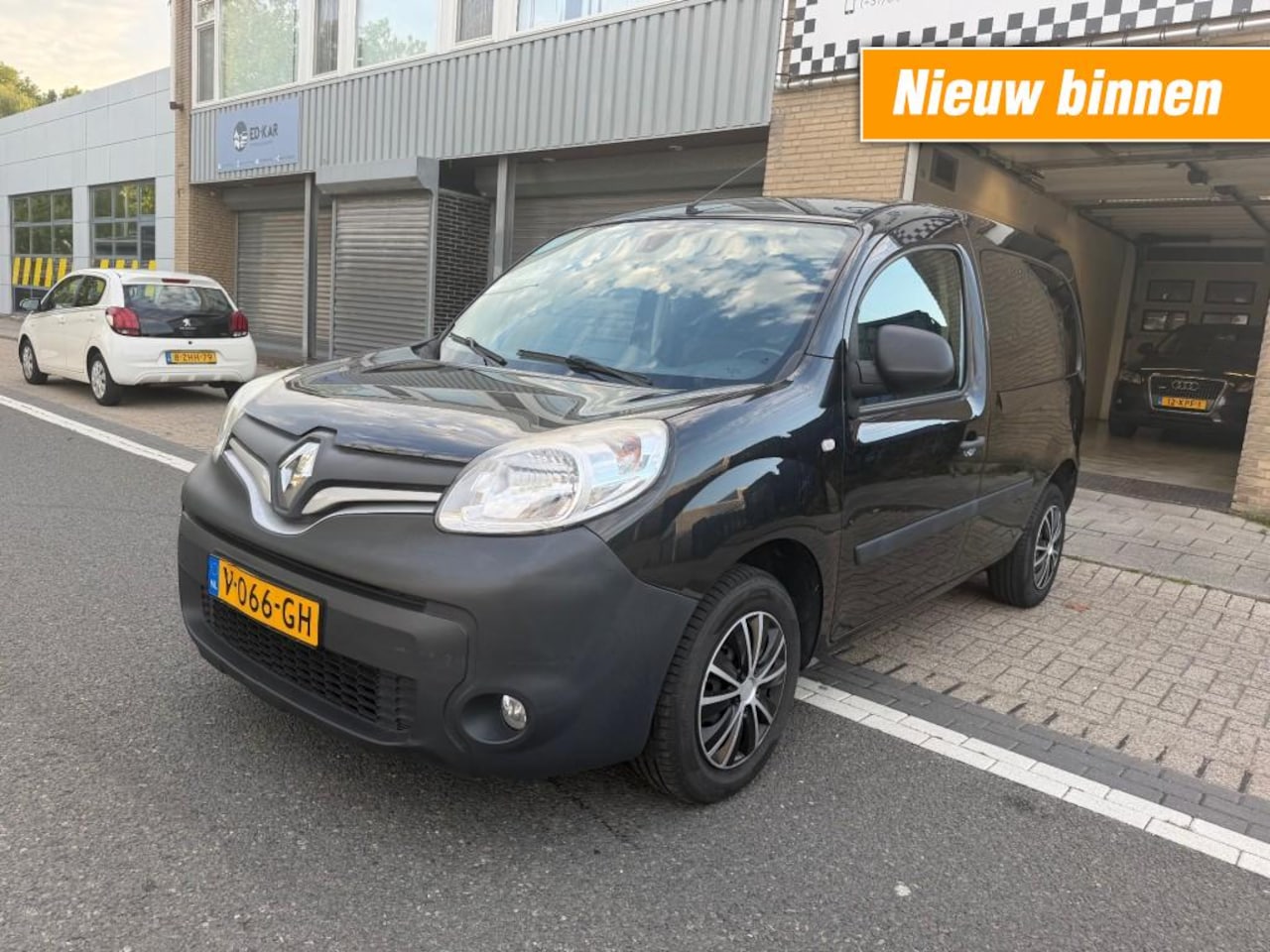 Renault Kangoo - 1.5 dCi 90 Energy Luxe 3pers AIRCO RIJDT GOED Nieuwe Koppeling NAP APK - AutoWereld.nl