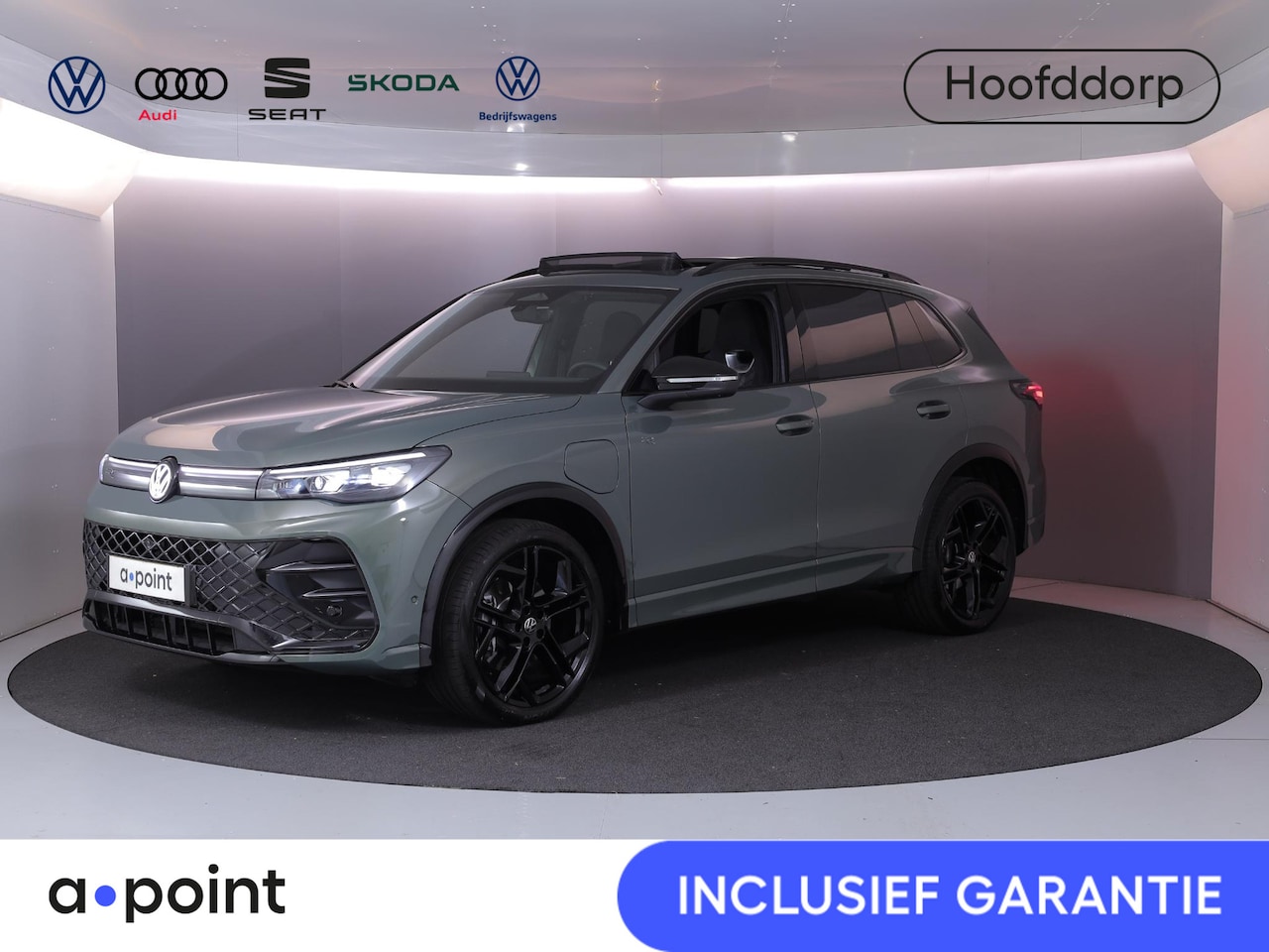 Volkswagen Tiguan - 1.5 eHybrid R-Line Edition 204 pk Automaat (DSG) | Verlengde garantie | Navigatie | Panora - AutoWereld.nl