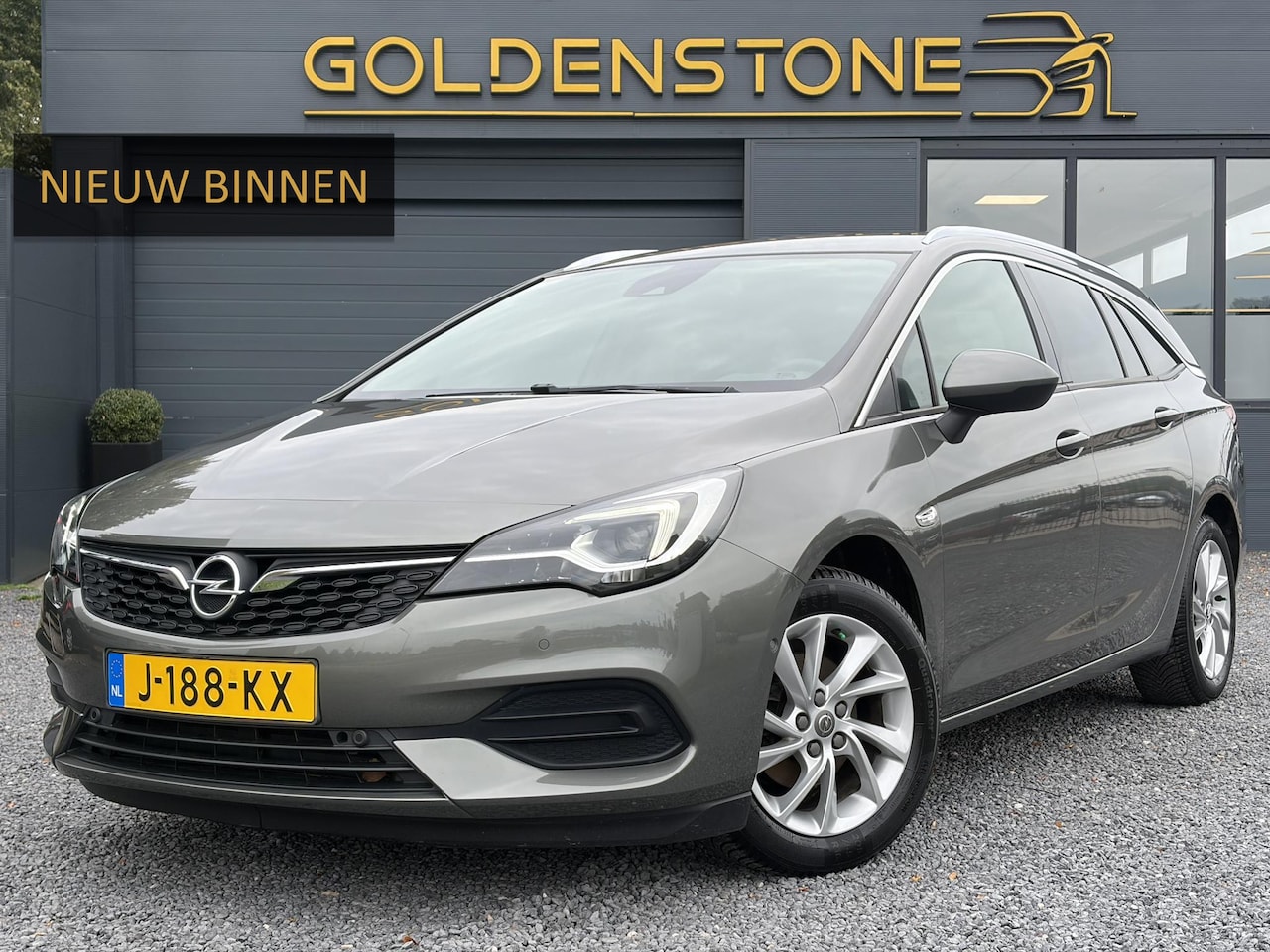 Opel Astra Sports Tourer - 1.2 Elegance ✓131pk✓2e Eigenaar✓Camera✓Carplay✓6 Bak✓Stoelverw✓Stuurverw✓Pdc V+A✓Recent be - AutoWereld.nl