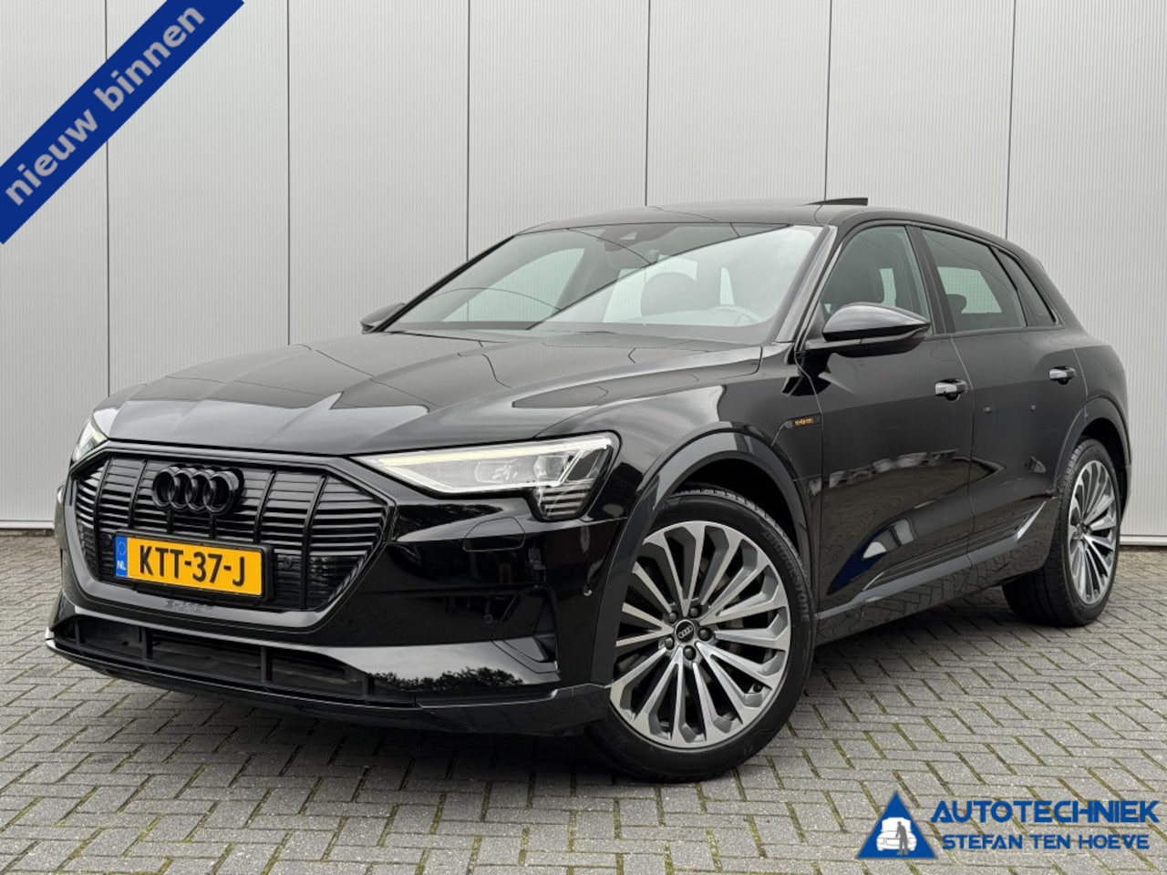 Audi e-tron - e-tron 50 s-edition pano PDC luchtvering led nav 21'' - AutoWereld.nl