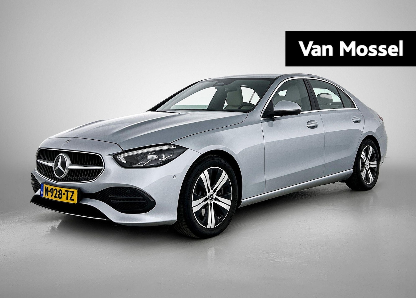 Mercedes-Benz C-klasse - 200 Luxury Line | ACHTERUITRIJCAMERA | SFEERVERLICHTING | STOELVERWARMING | CRUISE CONTROL - AutoWereld.nl
