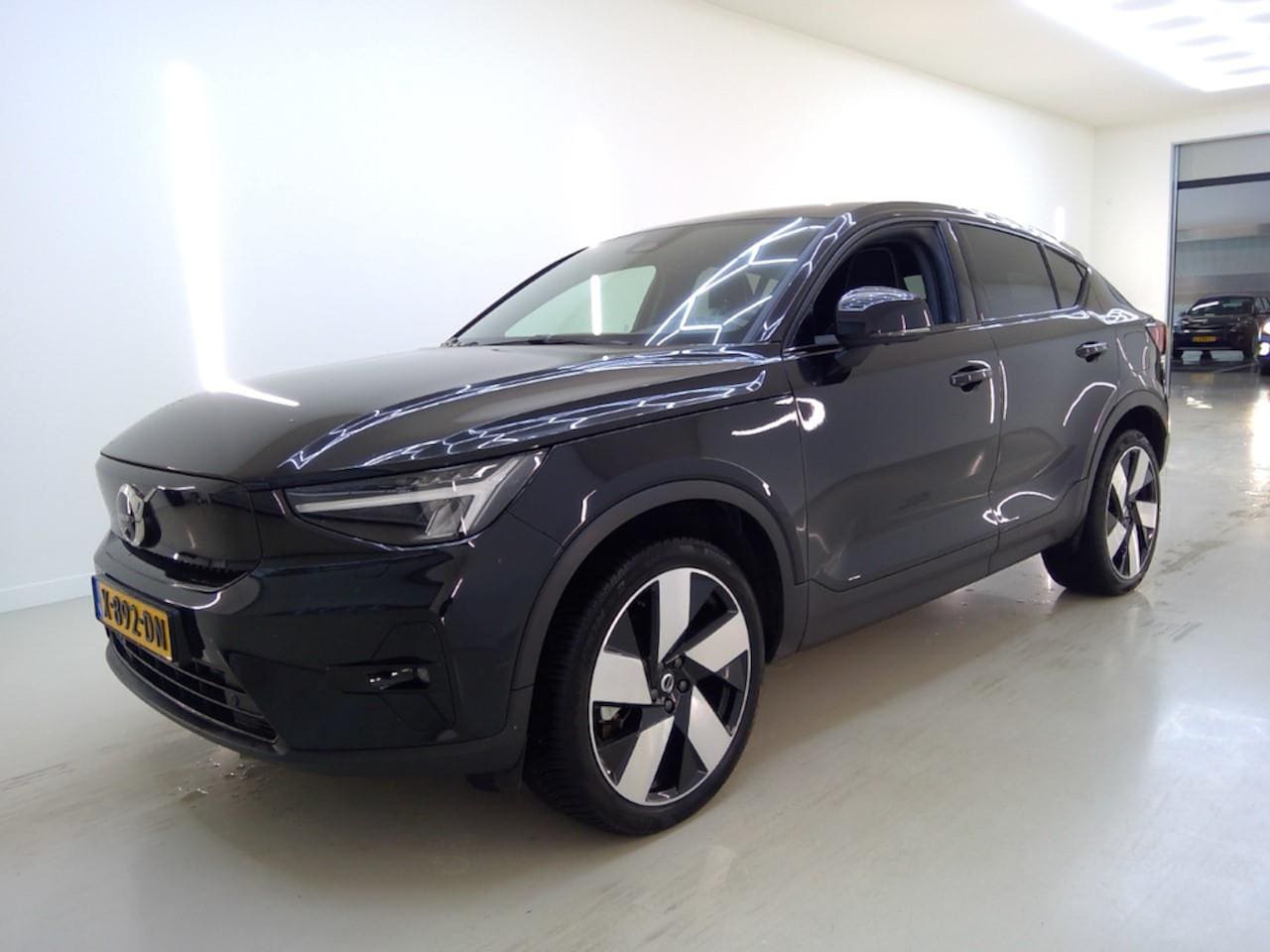 Volvo C40 - 252PK Ext Range Ultimate 82kWh | Trekhaak | Nubuck | Privacy glas | 20" all season - AutoWereld.nl