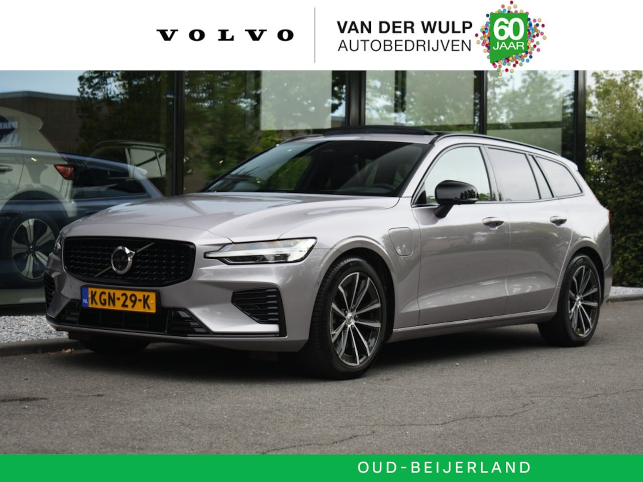 Volvo V60 - T8 455Pk AWD Plus Dark | Premium | Trekhaak | Schuifdak - AutoWereld.nl