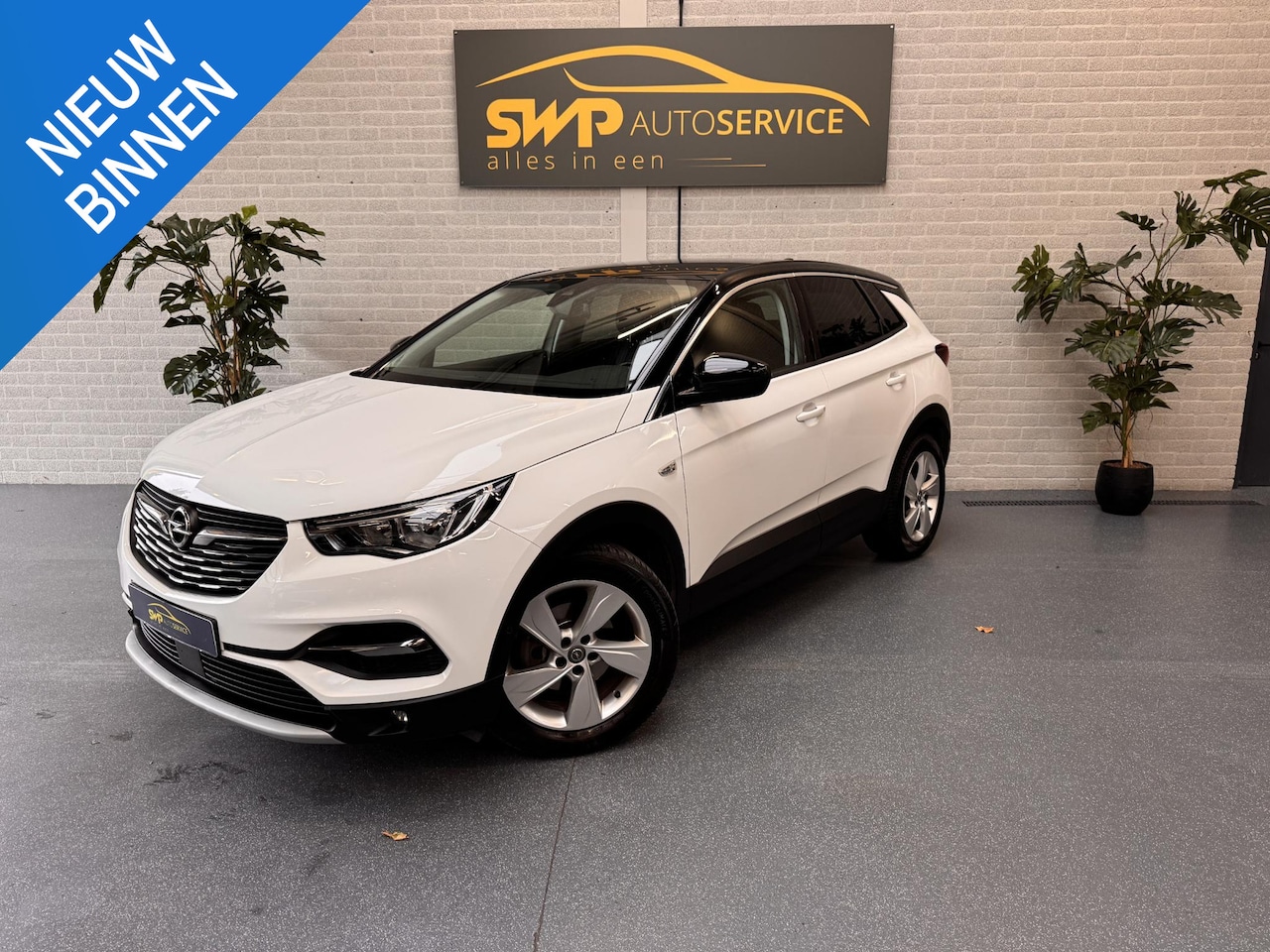 Opel Grandland X - 1.2 Turbo Innovation | Navi | Camera - AutoWereld.nl