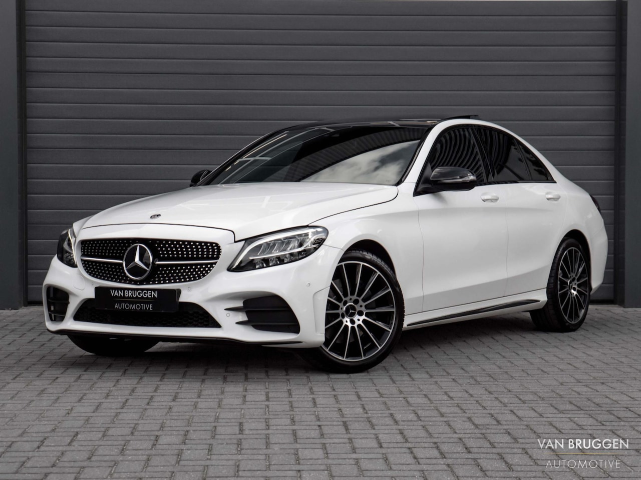 Mercedes-Benz C-klasse - 300 AMG Premium Plus Pano Burmester Memory Luchtvering - AutoWereld.nl