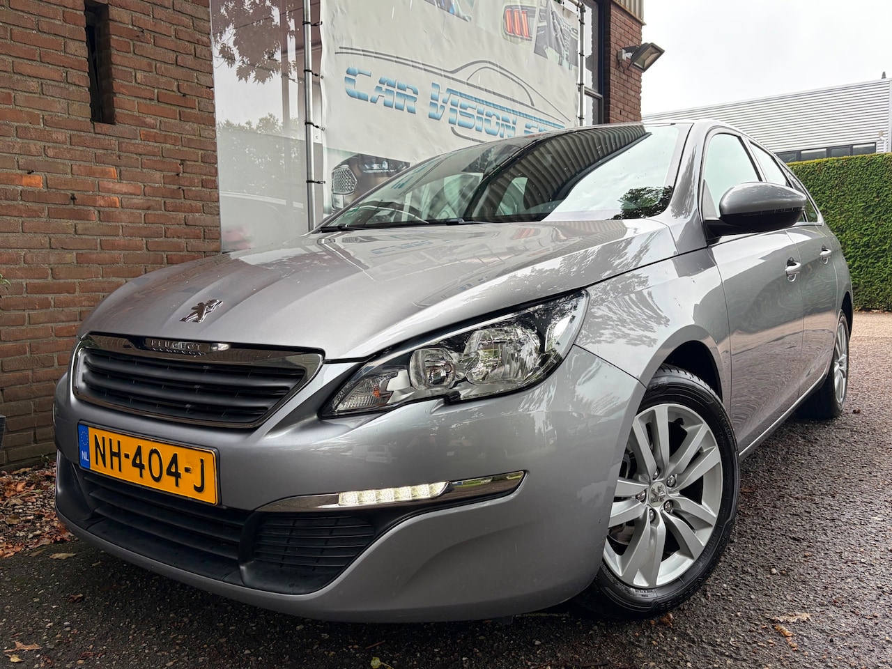 Peugeot 308 SW - 1.6 BlueHDI Blue Lease Executive|Trekhaak|Led| - AutoWereld.nl