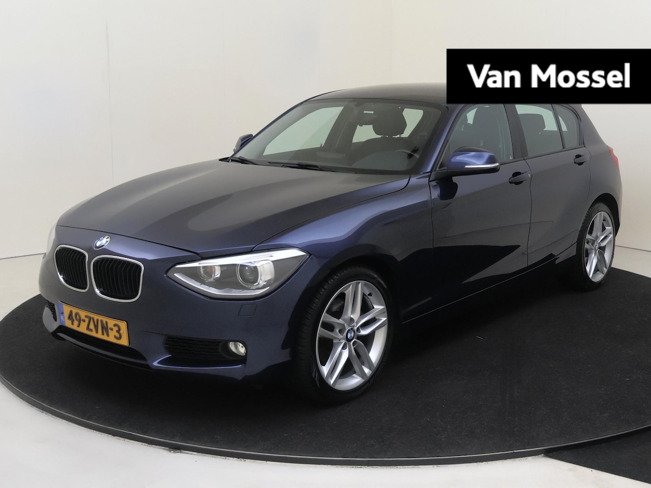 BMW 1-serie - 118i Upgrade Edition | airco | bi-xenon koplampen | cruise control | lederen bekleding | n - AutoWereld.nl