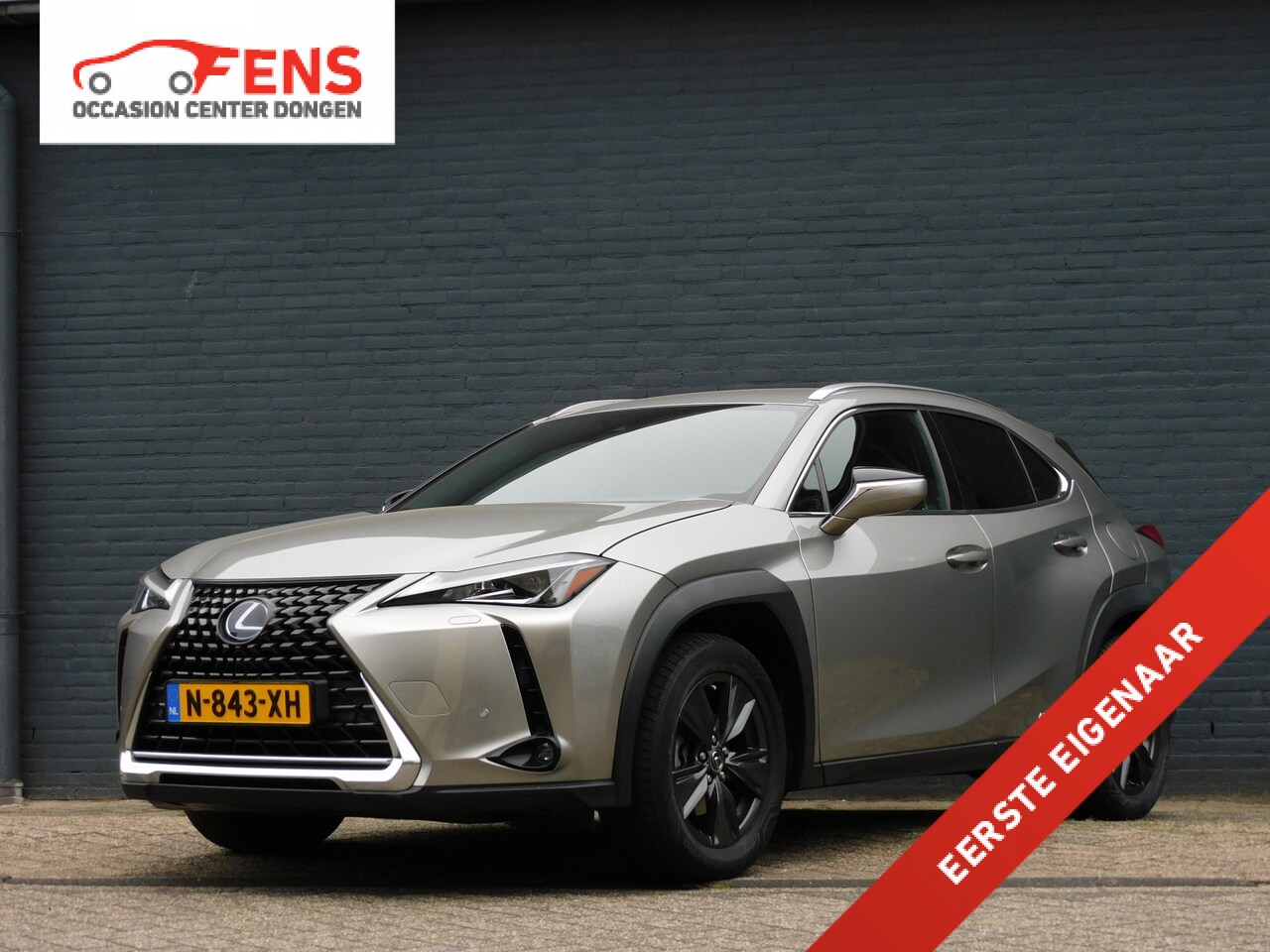 Lexus UX - 250h Business Line TOPSTAAT! DEALER ONDERHOUDEN! CARPLAY/ANDROID! CAMERA! STOEL+STUURVERW! - AutoWereld.nl