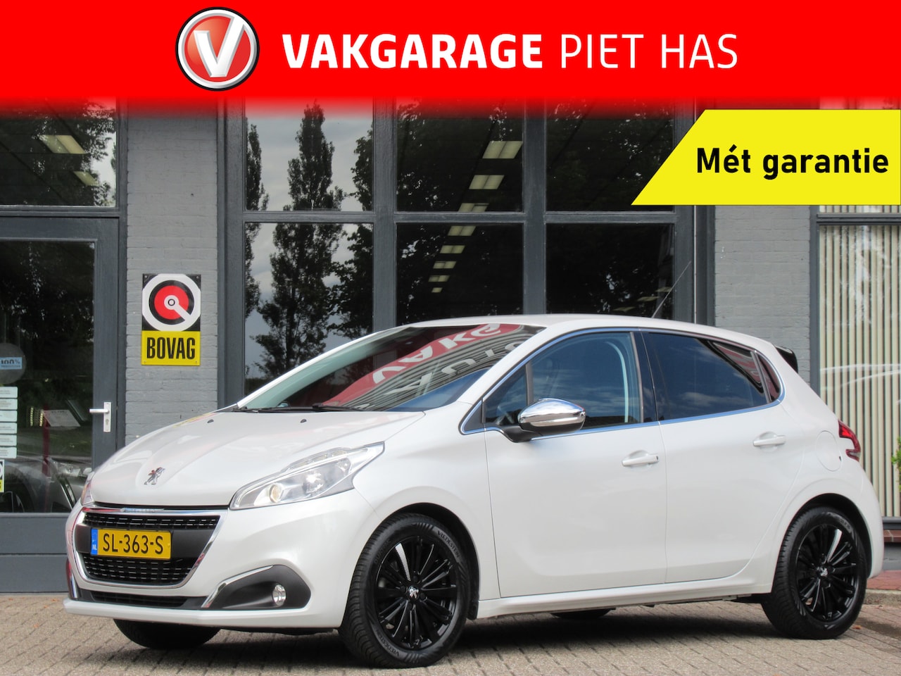 Peugeot 208 - 1.2 PureTech Allure | Clima-Airco | Carplay | Parkeercamera | Incl. BOVAG Garantie | LED D - AutoWereld.nl