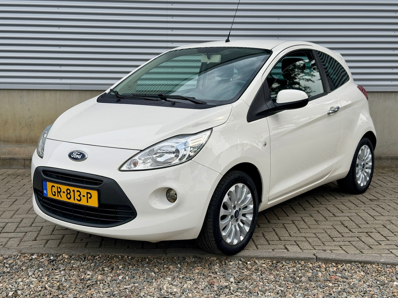 Ford Ka - 1.2 Titanium X S&S 1e eig,dealer o.h [ airco,audio,lmv ] - AutoWereld.nl