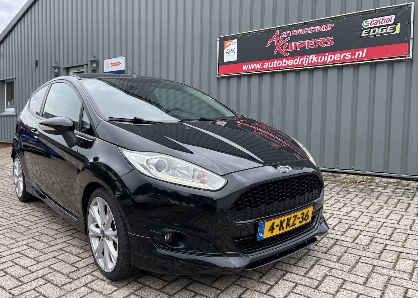 Ford Fiesta - 1.0 EcoBoost Sport Airco.Cruise.Lm.velgen.Pdc.Miltec Uitlaat.Audio - AutoWereld.nl