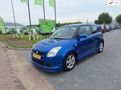 Suzuki Swift - 1.5 Exclusive / Sportieve auto / APK oktober 2027