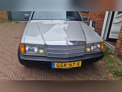 Mercedes-Benz 190-serie - 2.0 E