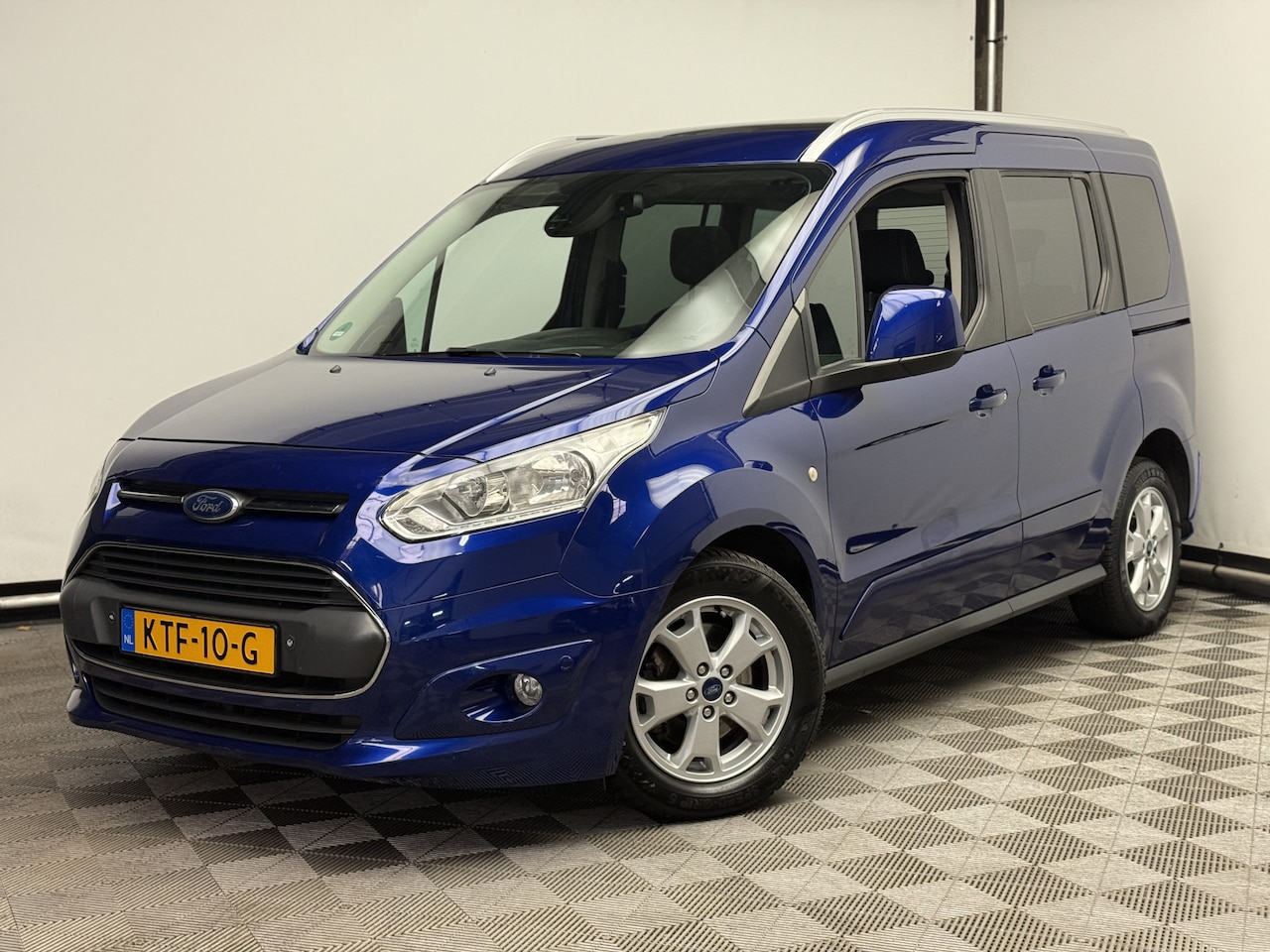 Ford Tourneo Connect Compact - 1.0 Titanium Navi Camera Pano - AutoWereld.nl